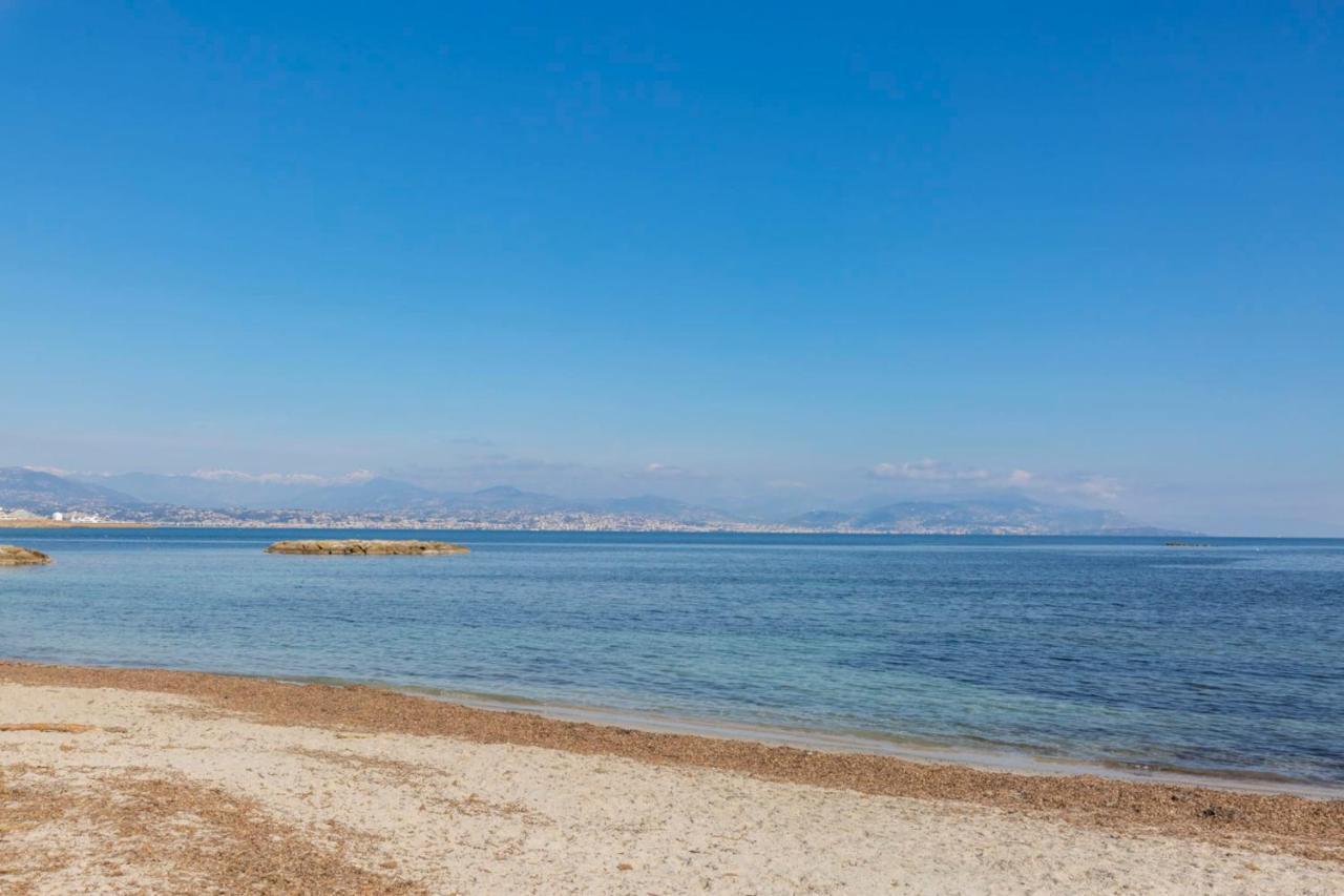 Seafront One Bedroom Apartment With A Terrasse Swimming Pool And A Parking Antibes Exterior foto